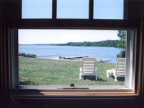 Отель Fountain Point Suttons Bay Экстерьер фото